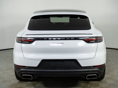 Used 2021 Porsche Cayenne Coupe image 30