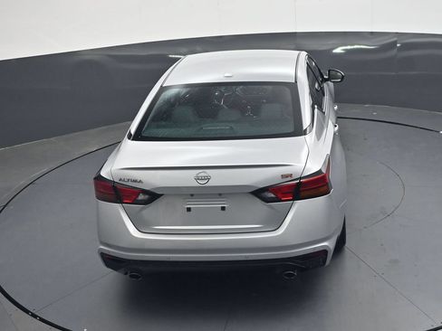 Used 2024 Nissan Altima 2.5 SR FWD image 39