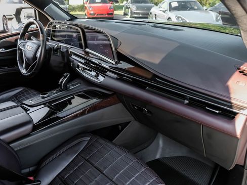 Used 2021 Cadillac Escalade Sport Platinum image 9