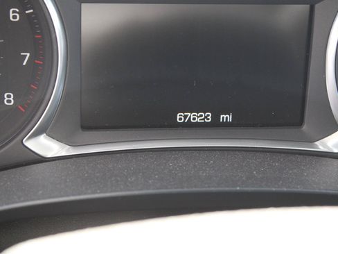 Used 2016 Chevrolet Malibu LT FWD image 10