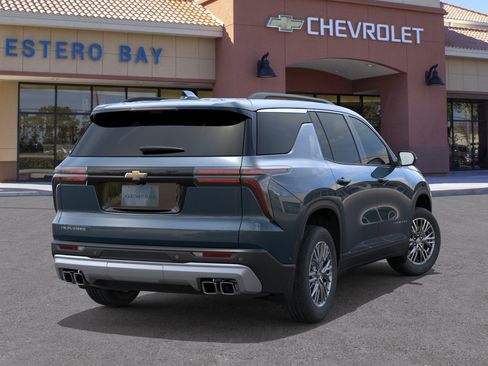 New 2026 Chevrolet Traverse LT w/ Driver Confidence Package FWD image 28