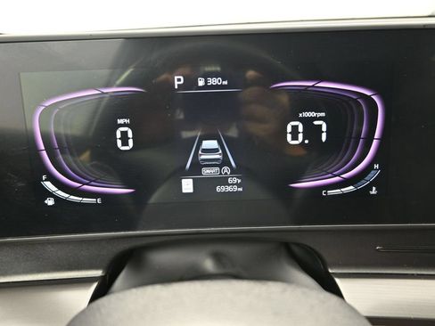 Used 2024 Kia Sportage EX FWD image 16