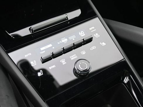 Certified 2026 Porsche Cayenne E-Hybrid AWD/4WD image 22