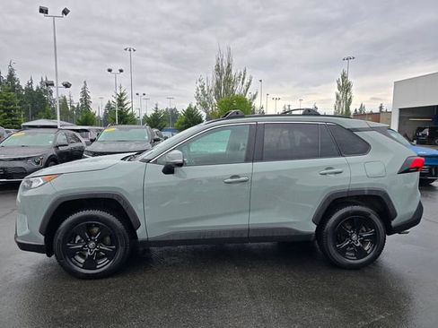 Used 2019 Toyota RAV4 XLE AWD/4WD image 2
