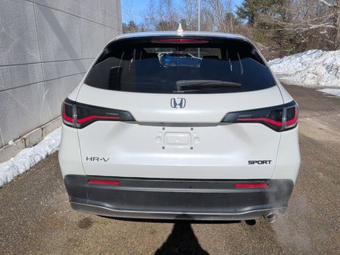 Certified 2025 Honda HR-V Sport image 8