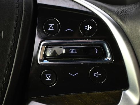 Used 2017 Cadillac Escalade ESV Platinum AWD/4WD image 37