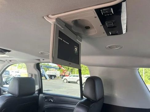 Used 2016 Chevrolet Suburban LTZ AWD/4WD image 17