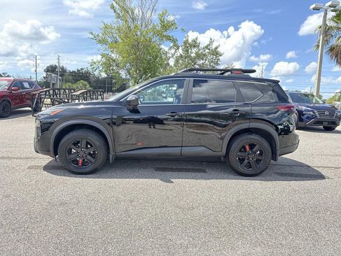 Certified 2025 Nissan Rogue SV AWD/4WD image 7