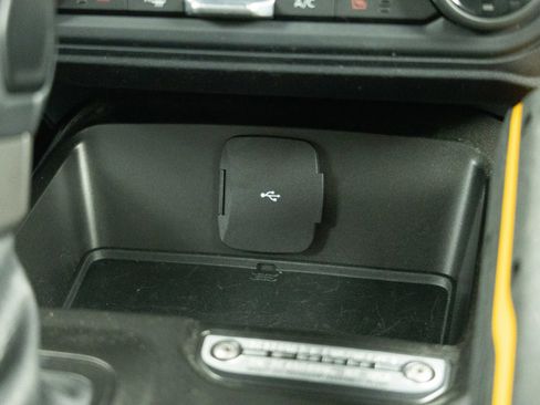 Used 2023 Ford Bronco Badlands image 33