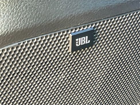 Used 2022 Toyota Tacoma TRD Off-Road image 18