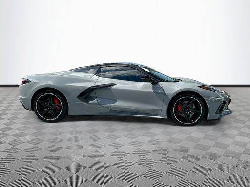 Used 2025 Chevrolet Corvette 2LT w/ Stealth Interior Trim Package image 8