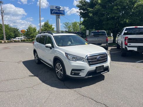 Used 2022 Subaru Ascent Limited w/ Technology Package AWD/4WD image 3