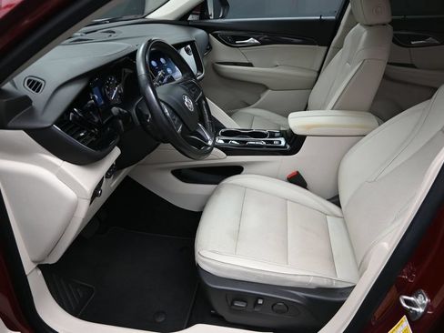 Used 2021 Buick Envision Essence w/ Technology Package I FWD image 19