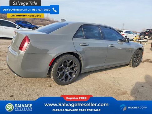 Used 2019 Chrysler 300 S RWD image 4