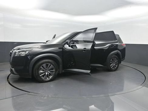 Used 2023 Nissan Pathfinder S FWD image 37
