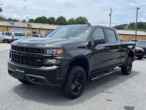 Used 2022 Chevrolet Silverado 1500 Custom Trail Boss w/ Safety Confidence Package AWD/4WD image 9