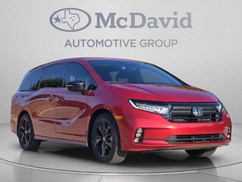 Used 2023 Honda Odyssey Sport image 7