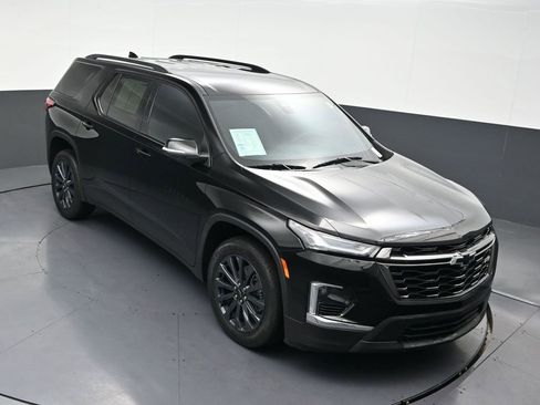 Used 2023 Chevrolet Traverse RS image 26
