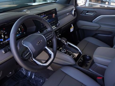 New 2026 Chevrolet Colorado ZR2 w/ Technology Package AWD/4WD image 37