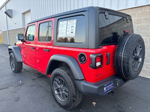 Used 2024 Jeep Wrangler Sport S image 5