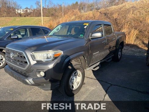 Used 2016 Toyota Tacoma SR5 image 1