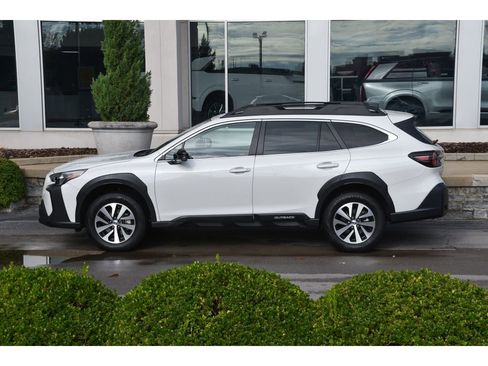 Certified 2025 Subaru Outback Premium w/ Popular Package #1A image 7