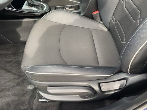 Used 2024 Kia Forte GT-Line w/ GT-Line Premium Package image 11