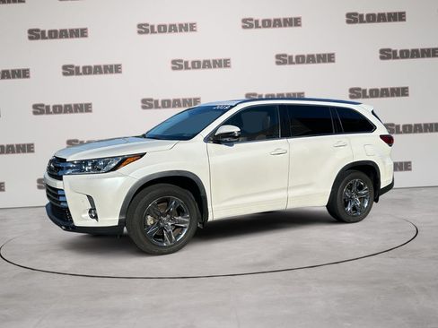 Used 2019 Toyota Highlander Limited Platinum AWD/4WD image 1