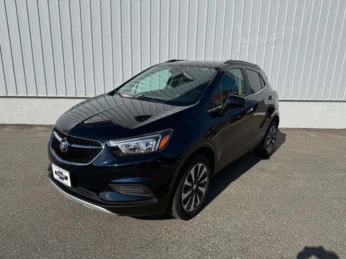 Used 2022 Buick Encore Preferred w/ Safety Package image 3
