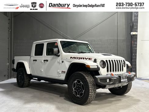 Used 2022 Jeep Gladiator Mojave w/ LED Lighting Group AWD/4WD image 1