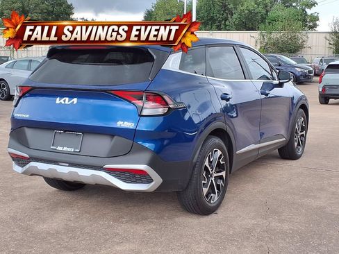 Used 2024 Kia Sportage EX FWD image 4