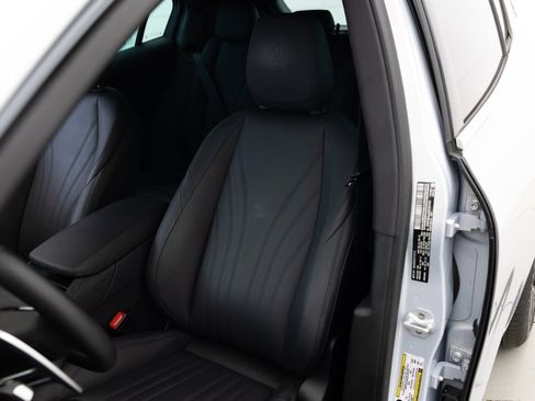 Used 2024 Maserati Grecale GT image 47