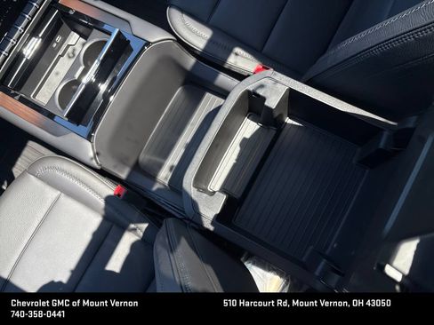 New 2026 GMC Yukon XL Denali w/ Sun & Power Step Package AWD/4WD image 22