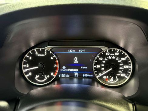 Used 2025 Nissan Altima 2.5 SV image 14