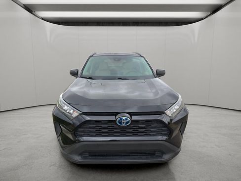 Used 2022 Toyota RAV4 LE AWD/4WD image 8