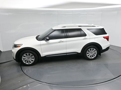 Certified 2020 Ford Explorer Limited w/ Hybrid Equipment Group 310A RWD image 45