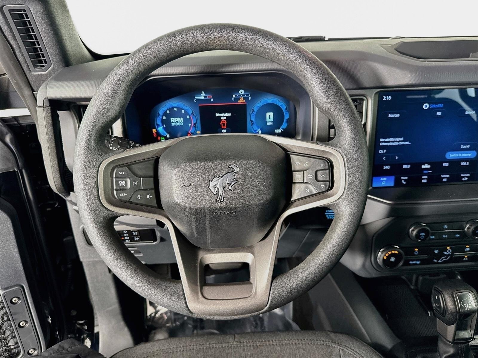 Used 2025 Ford Bronco 4-Door AWD/4WD image 12