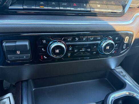 New 2026 GMC Sierra 1500 SLT w/ SLT Premium Package image 36