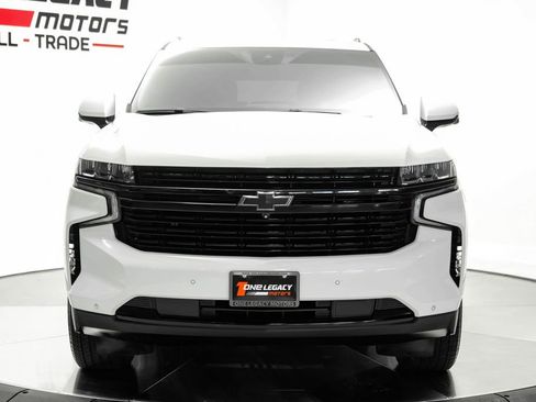 Used 2024 Chevrolet Suburban RST w/ Luxury Package AWD/4WD image 2