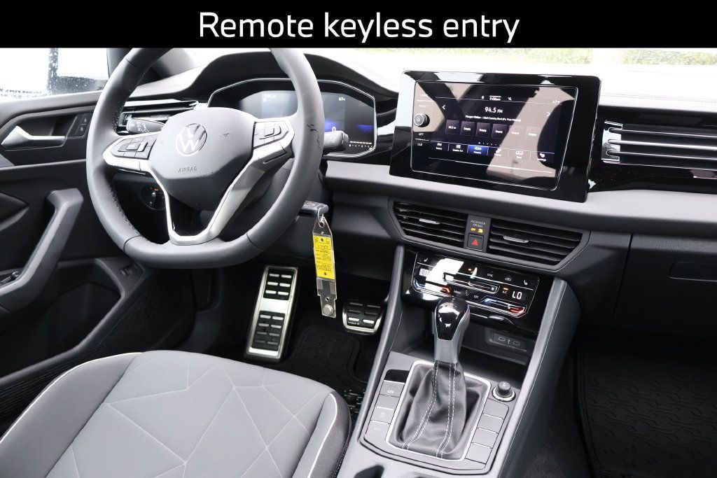 Used 2026 Volkswagen Jetta Sport FWD image 5