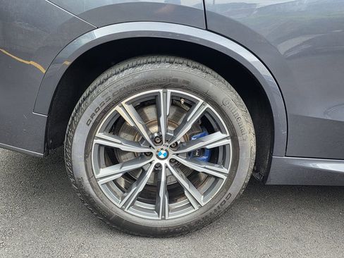 Used 2020 BMW X5 M50i w/ Premium Package image 15