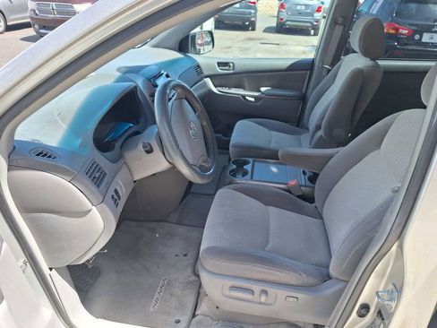 Used 2008 Toyota Sienna LE FWD image 14