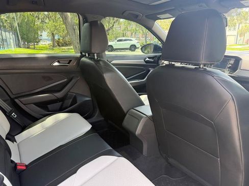 Used 2019 Volkswagen Jetta R-Line FWD image 17