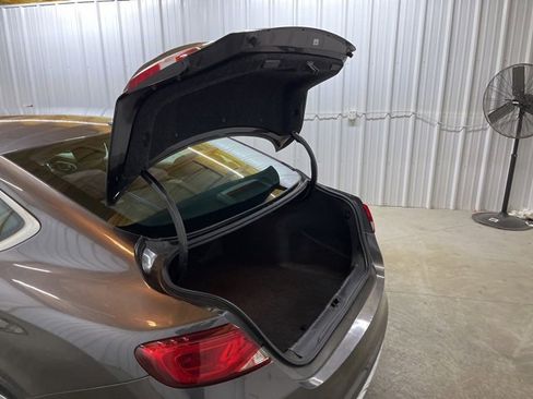 Used 2015 Chrysler 200 Limited w/ Convenience Group image 10