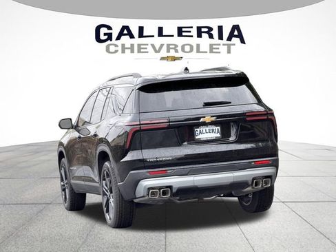 New 2026 Chevrolet Traverse LT w/ Driver Confidence Package FWD image 5
