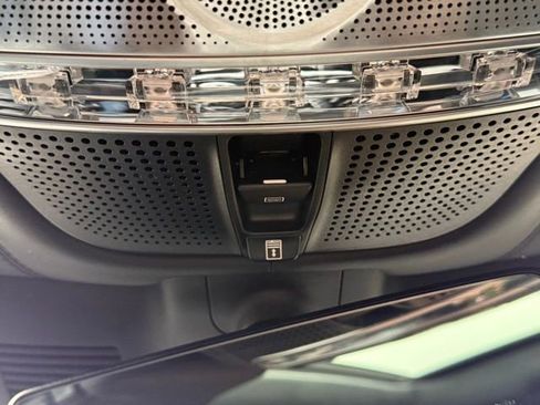 Used 2018 Mercedes-Benz Maybach S 560 4MATIC image 34