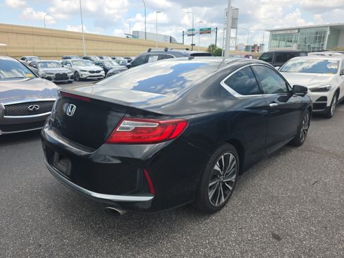 Used 2017 Honda Accord EX-L image 2