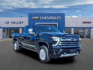 Used 2024 Chevrolet Silverado 2500 High Country AWD/4WD video 1
