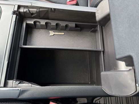 Used 2023 Ford F150 Lariat w/ Trailer Tow Package image 35