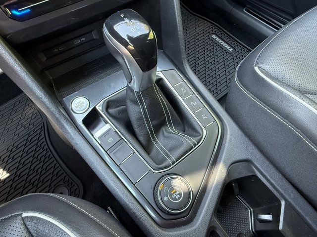 Used 2022 Volkswagen Tiguan SEL R-Line AWD/4WD image 26